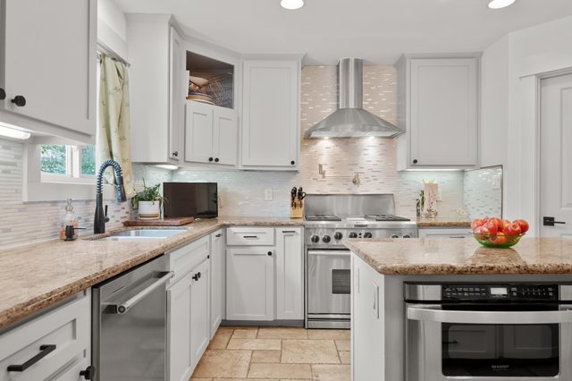 3415 Rain Forest DR, Austin, TX 78746