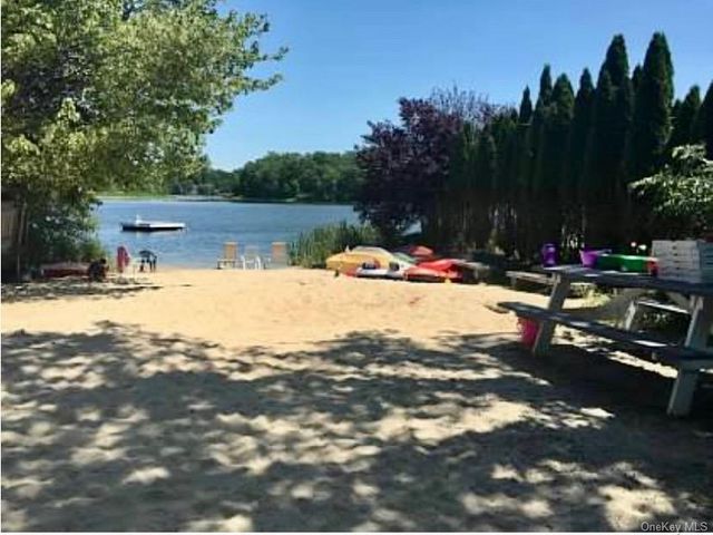 10 Willard Place, Monroe, NY 10950