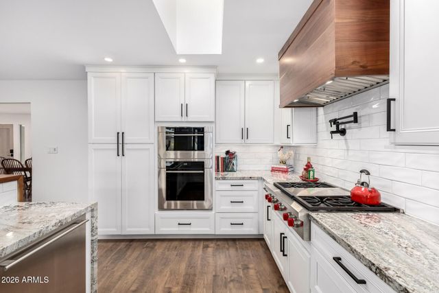 3220 E HATCHER Road, Phoenix, AZ 85028