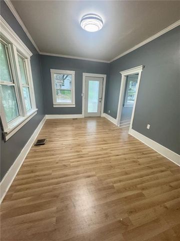 2016 Scott Street, St Joseph, MO 64507