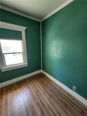 2016 Scott Street, St Joseph, MO 64507