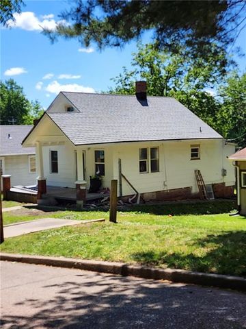 2016 Scott Street, St Joseph, MO 64507