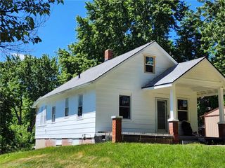 2016 Scott Street, St Joseph, MO 64507