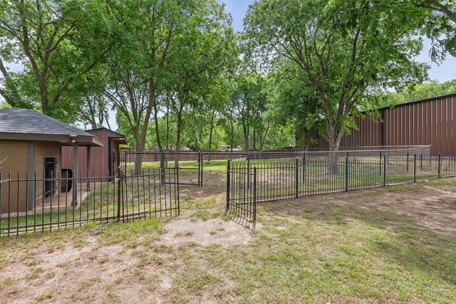 7839 Blanchard Way, Fort Worth, TX 76126