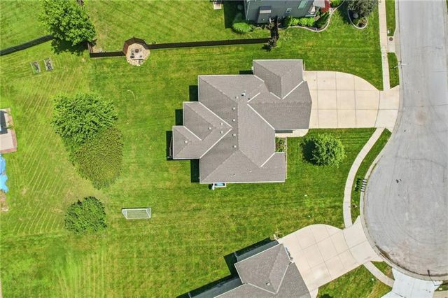 1904 Red Bud Court, Raymore, MO 64083