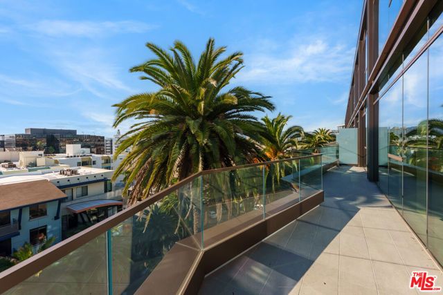 700 Broadway PH 715, Santa Monica, CA 90401