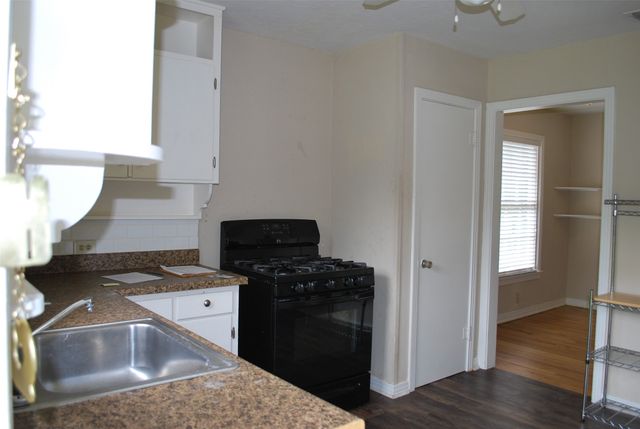1419 Broadway Street, Denton, TX 76201