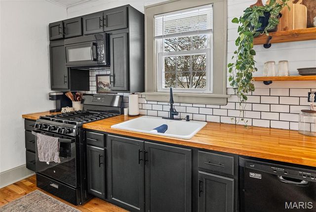 720 Henry Street, Collinsville, IL 62234