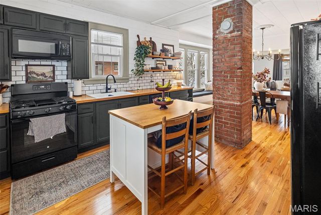 720 Henry Street, Collinsville, IL 62234