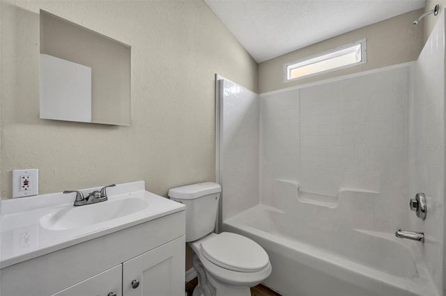 6180 WINNING WOOD TRAIL, De Leon Springs, FL 32130