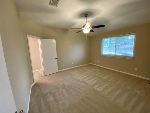 8646 Sunny Ridge Drive, Houston, TX 77095