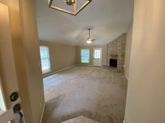 8646 Sunny Ridge Drive, Houston, TX 77095