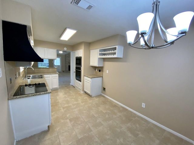 8646 Sunny Ridge Drive, Houston, TX 77095