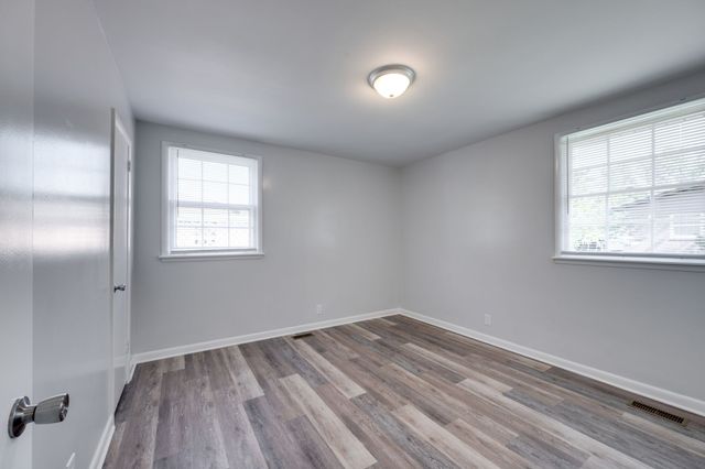 100 Karen Ray Ct, Antioch, TN 37013