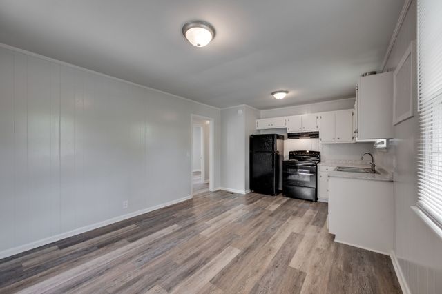 100 Karen Ray Ct, Antioch, TN 37013