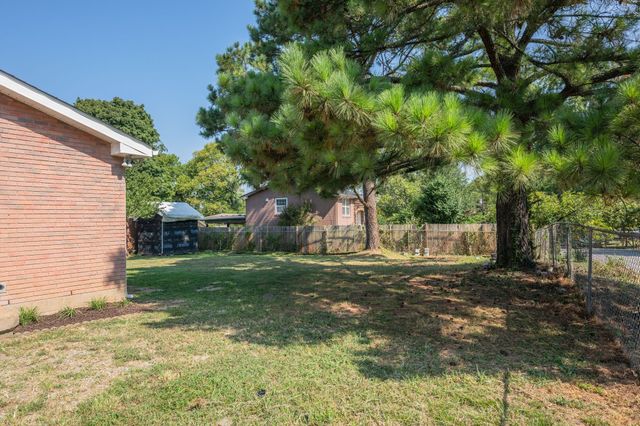 100 Karen Ray Ct, Antioch, TN 37013
