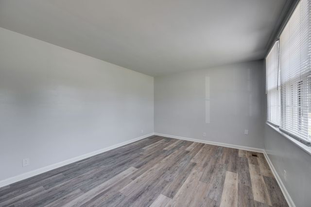 100 Karen Ray Ct, Antioch, TN 37013