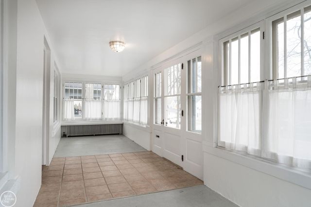 420 W 2nd Street, Rochester, MI 48304