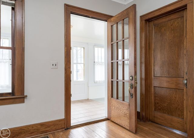 420 W 2nd Street, Rochester, MI 48304