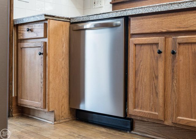 420 W 2nd Street, Rochester, MI 48304