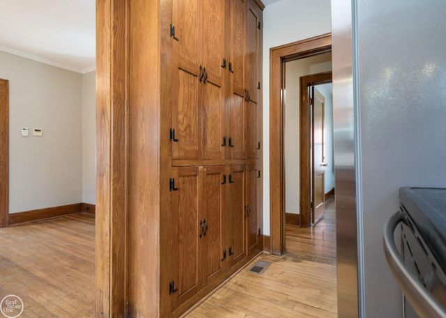 420 W 2nd Street, Rochester, MI 48304