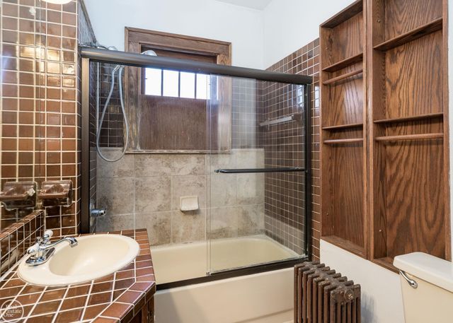 420 W 2nd Street, Rochester, MI 48304