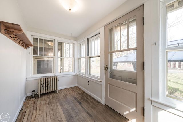 420 W 2nd Street, Rochester, MI 48304