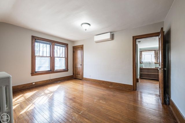 420 W 2nd Street, Rochester, MI 48304