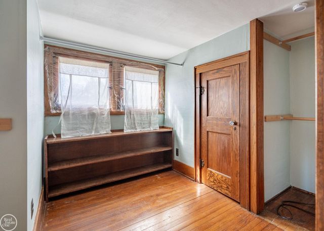 420 W 2nd Street, Rochester, MI 48304