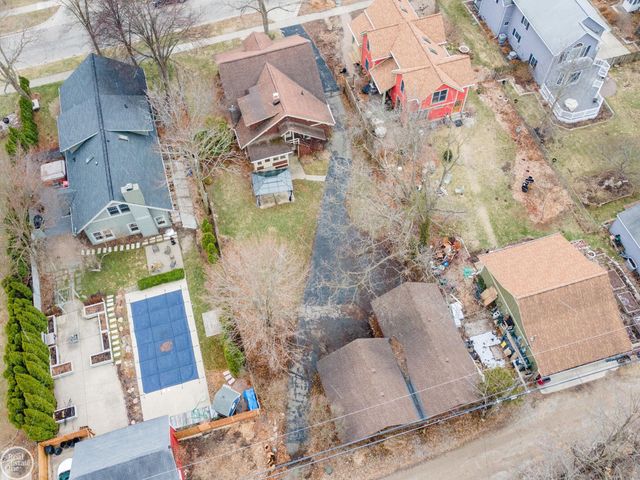 420 W 2nd Street, Rochester, MI 48304