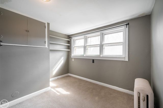 420 W 2nd Street, Rochester, MI 48304