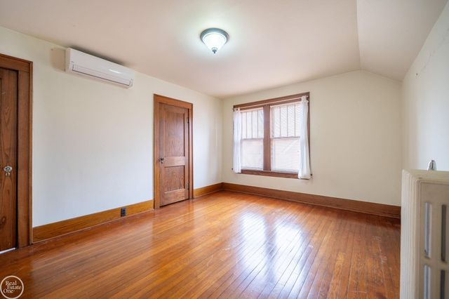 420 W 2nd Street, Rochester, MI 48304