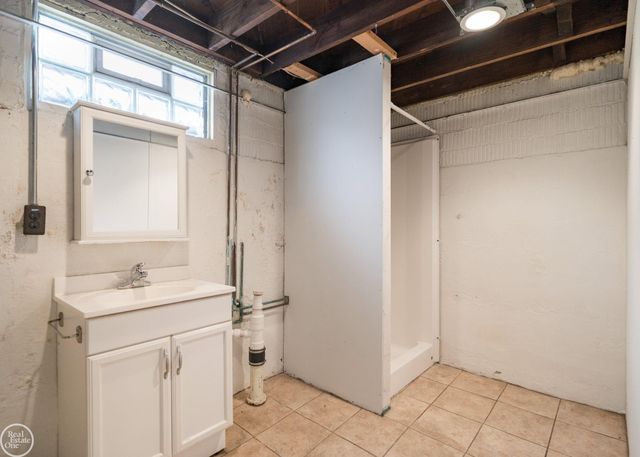 420 W 2nd Street, Rochester, MI 48304