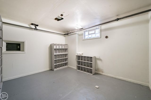 420 W 2nd Street, Rochester, MI 48304