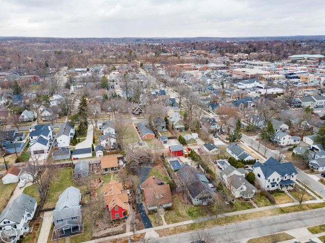 420 W 2nd Street, Rochester, MI 48304