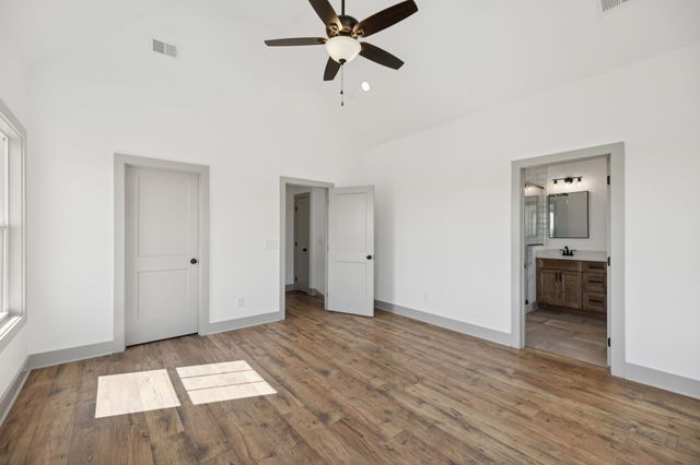 117 E Campbell Rd B, Madison, TN 37115