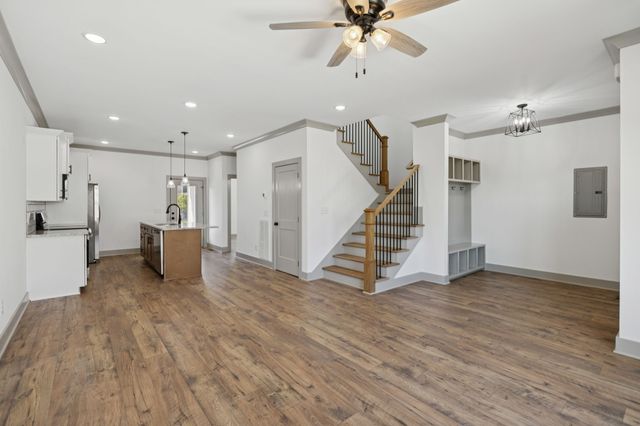 117 E Campbell Rd B, Madison, TN 37115