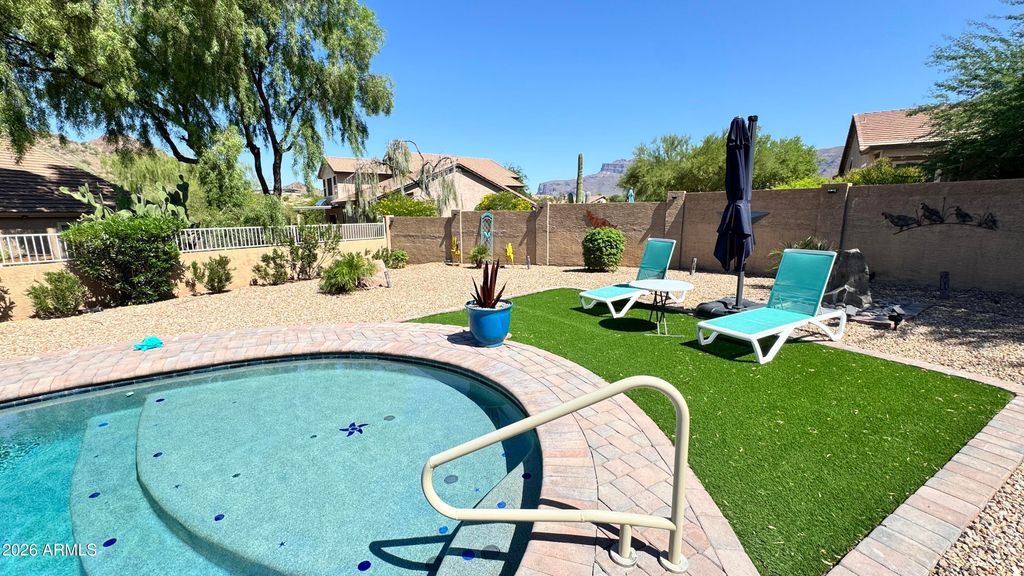 5033 S VISION QUEST Court, Gold Canyon, AZ 85118 — photo 2