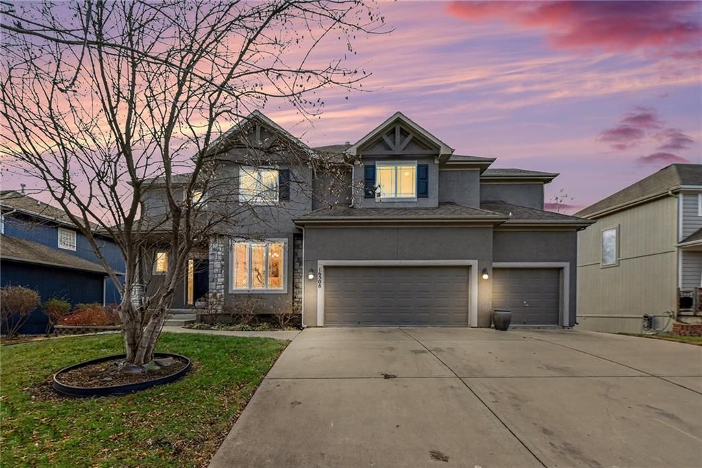 16508 S Marais Drive, Olathe, KS 66062