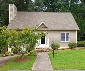 5025 Mereworth Court, Winston-salem, NC 27104