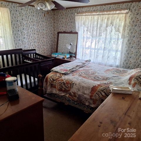 10200 US 23 Highway, Mars Hill, NC 28754