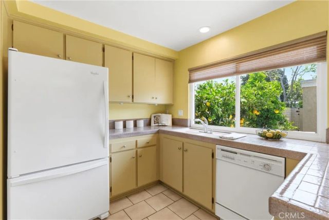 5021 Vauxhall Road, Westminster, CA 92683