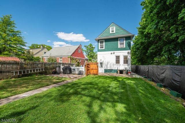 81 6Th Ave, Clifton City, NJ 07011