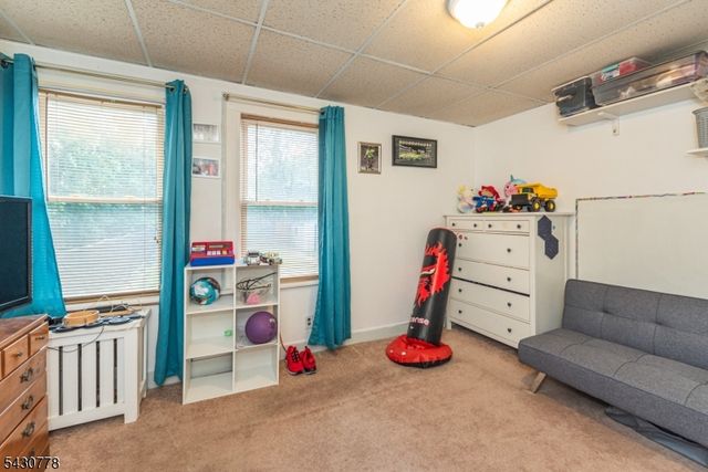 81 6Th Ave, Clifton City, NJ 07011