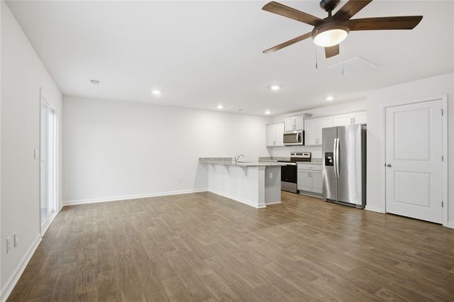 409 Oakmont Valley Trail, Seneca, SC 29678