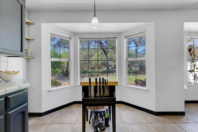 12264 Brandie Dr, Marysville, CA 95901