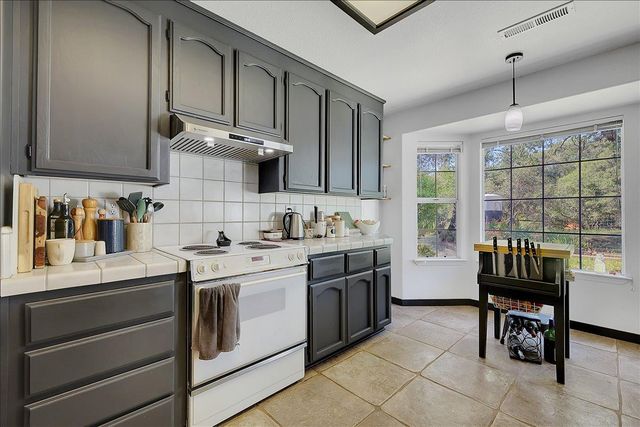 12264 Brandie Dr, Marysville, CA 95901