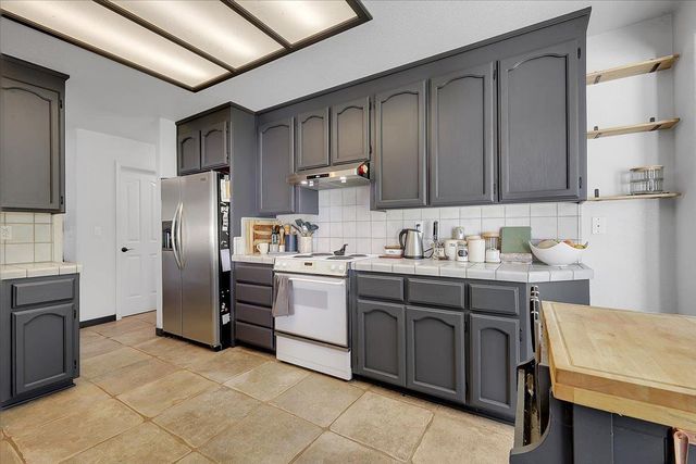 12264 Brandie Dr, Marysville, CA 95901