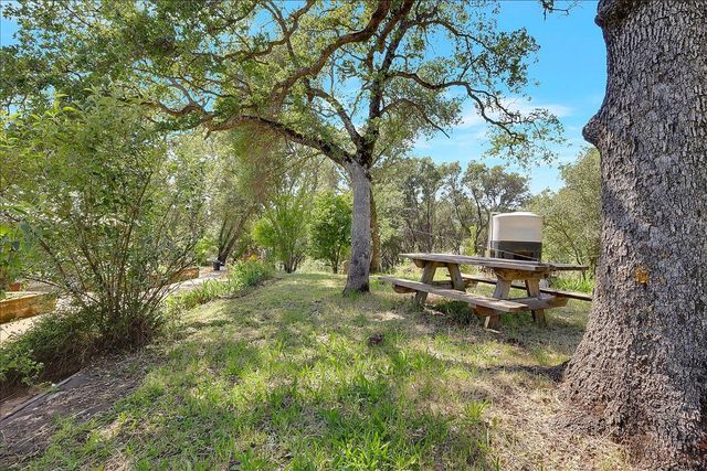 12264 Brandie Dr, Marysville, CA 95901