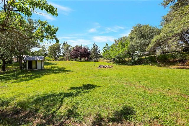 12264 Brandie Dr, Marysville, CA 95901